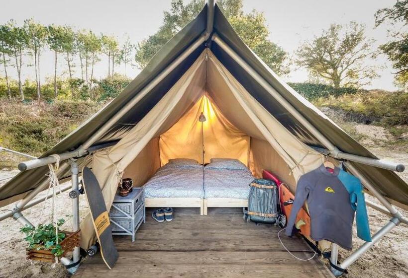 Progress Outdoor Surf Hostel