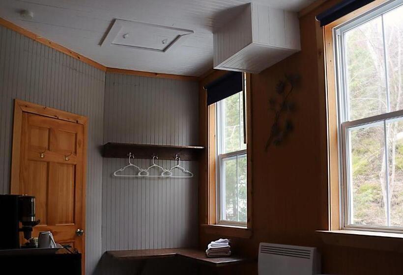 ユースホステル Chez Casimir