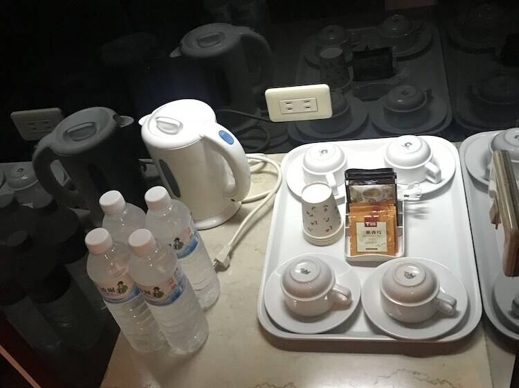 هاستل Gin Lon Lake Motel