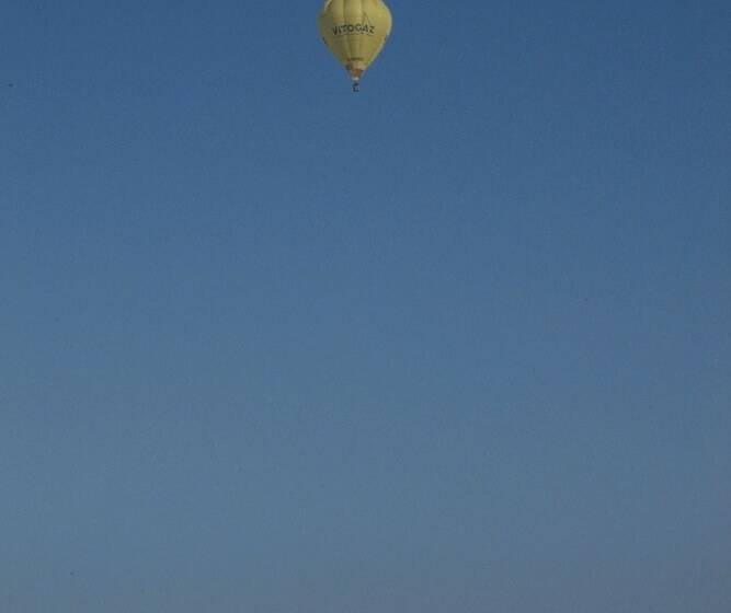 צימר Maison Du Moulinassou