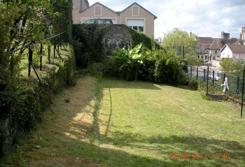 צימר Maison Du Moulinassou