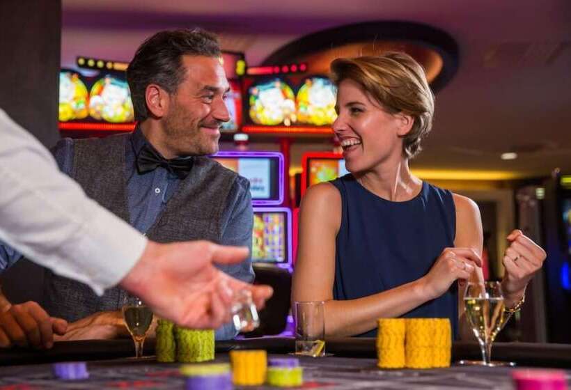 בית מלון כפרי Acropolis   Op Het Sportiefste Park Van De Kust