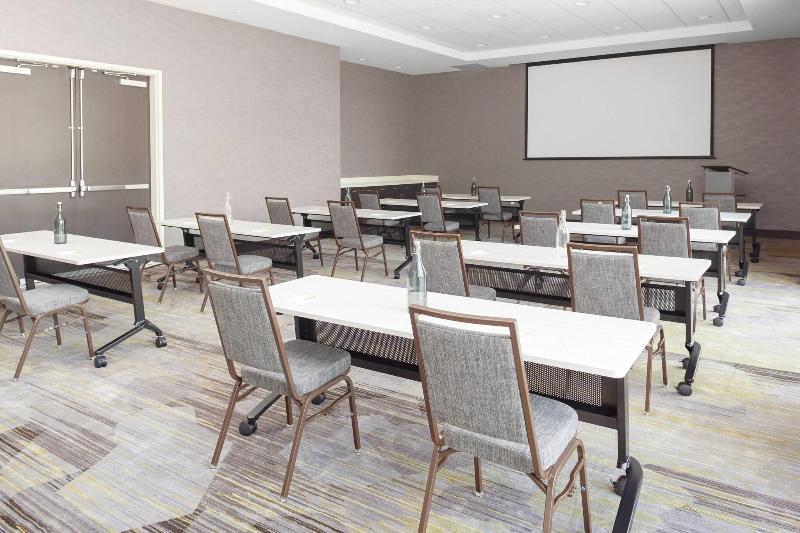 فندق Courtyard By Marriott Deland Historic Downtown