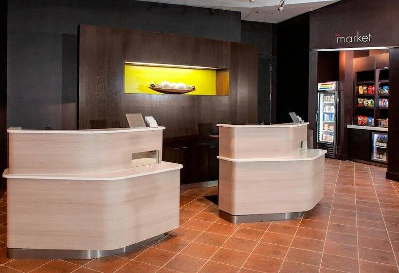 בית מלון כפרי Courtyard By Marriott Deland Historic Downtown