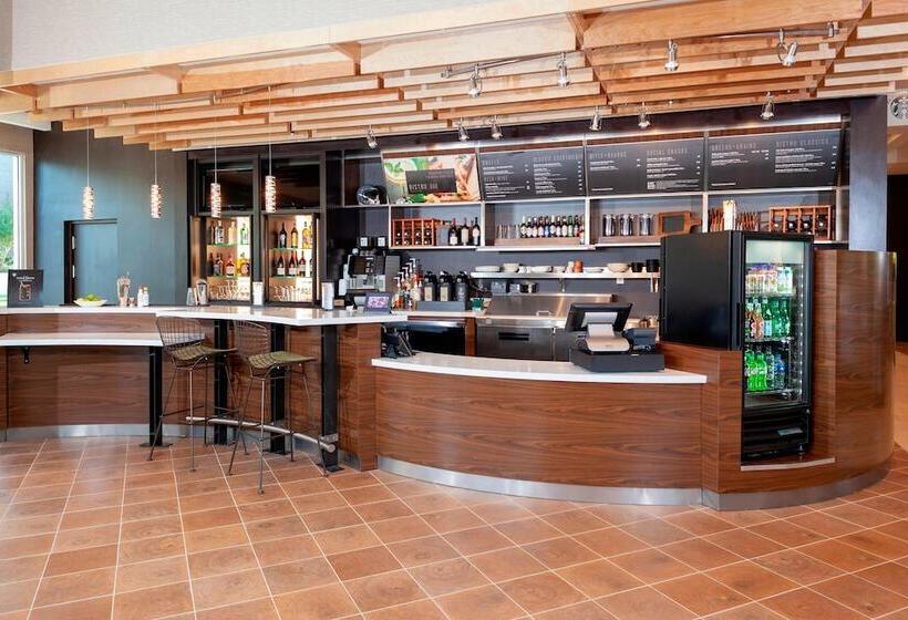 فندق Courtyard By Marriott Deland Historic Downtown