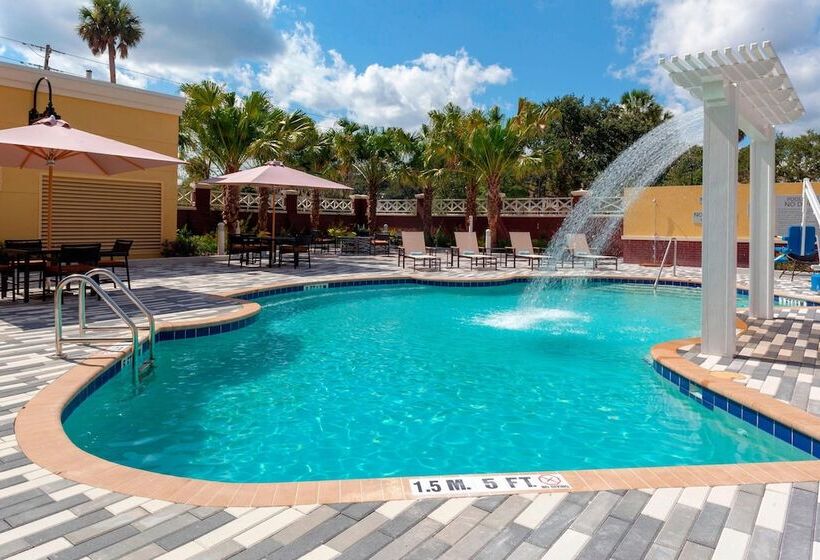 בית מלון כפרי Courtyard By Marriott Deland Historic Downtown