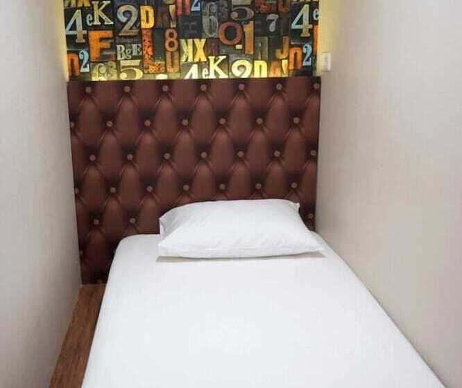 فندق Fixon Capsule