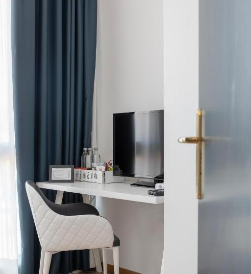 هتل Lake Como Golf