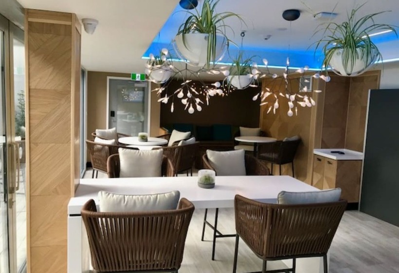 هتل Mi Pad Queenstown