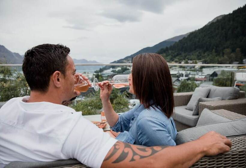 هتل Mi Pad Queenstown