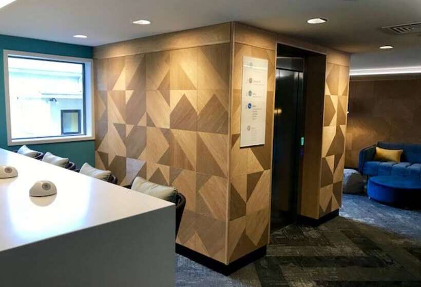 هتل Mi Pad Queenstown