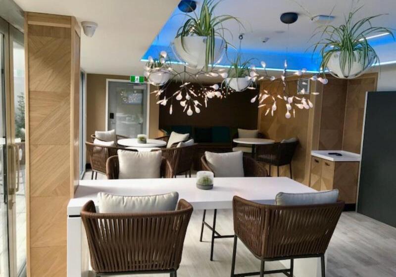 هتل Mi Pad Queenstown