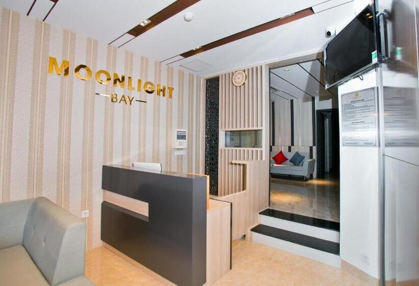 Moonlight Bay Hotel & Apartment