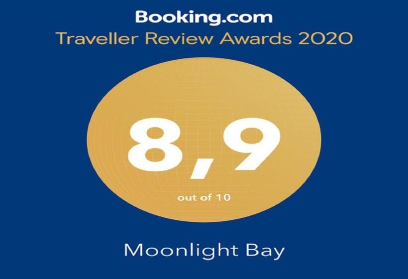 Moonlight Bay Hotel & Apartment
