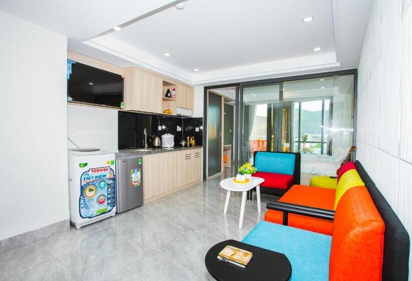 Moonlight Bay Hotel & Apartment