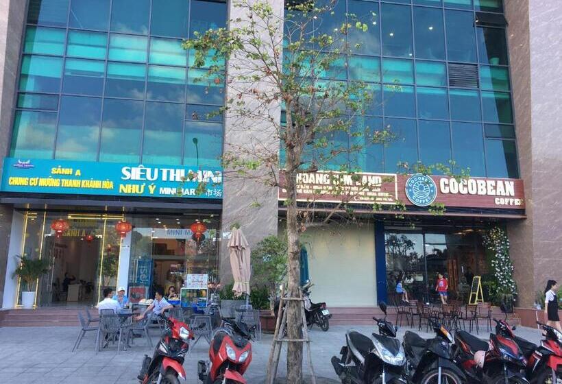 Moonlight Bay Hotel & Apartment