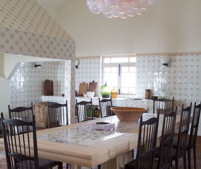 Отель Quinta Da Côrte