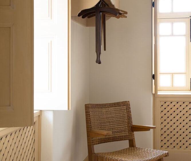 Отель Quinta Da Côrte