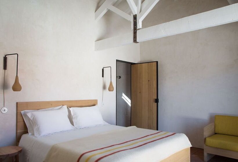 Отель Quinta Da Côrte