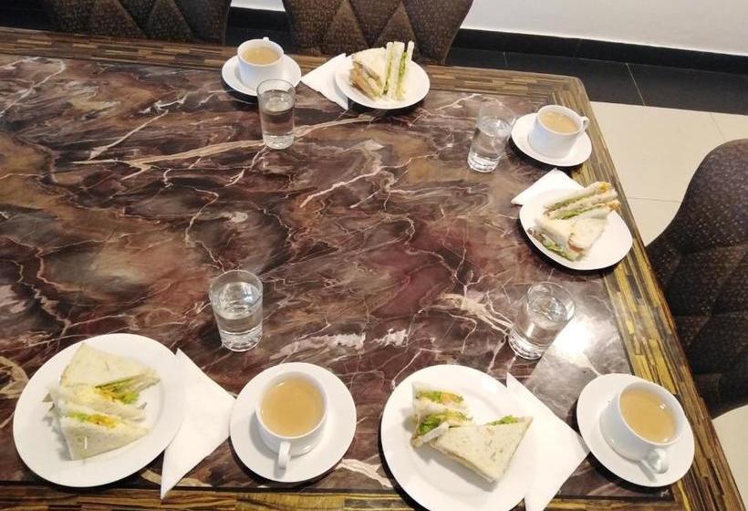 호텔 Rest Master Luxury Holiday Bunglaw