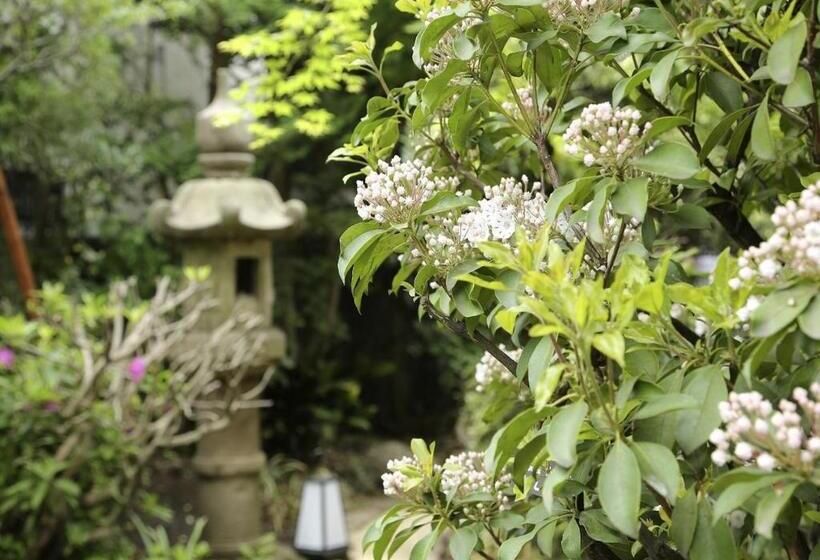 פנסיון Casa Kunisaku