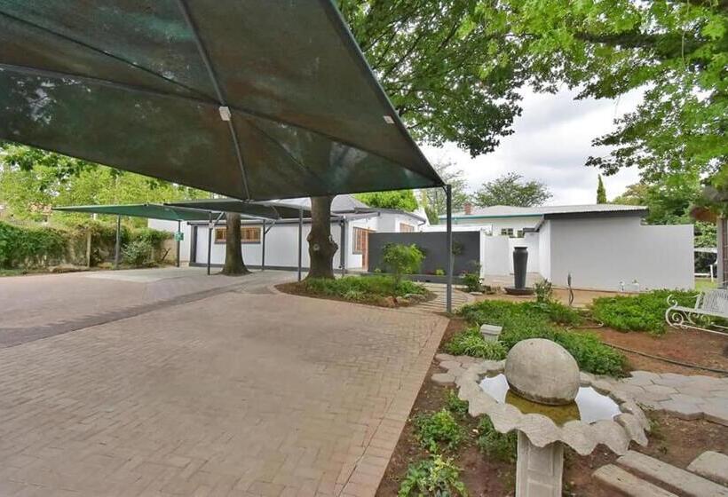 بنسيون De Witte Huis