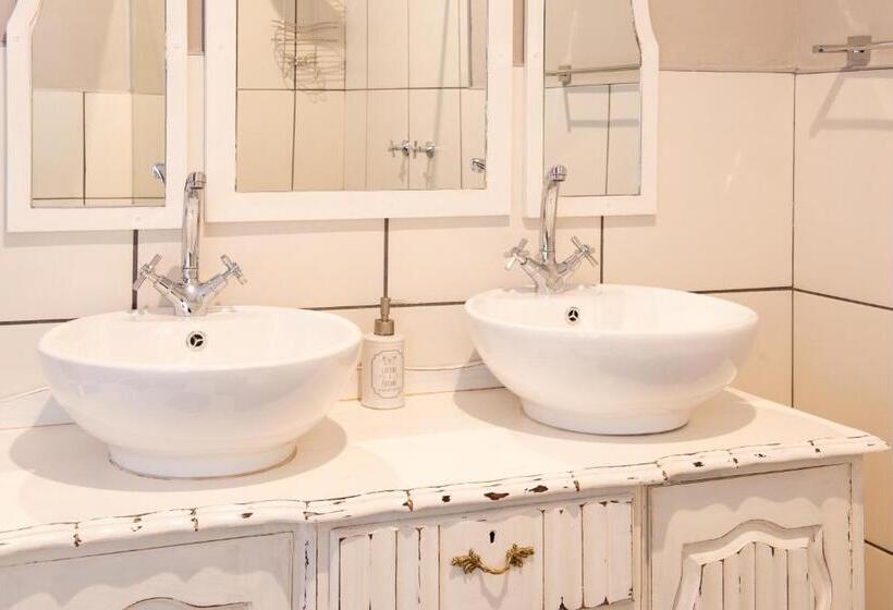 פנסיון De Witte Huis