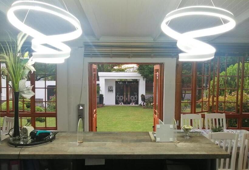 פנסיון De Witte Huis