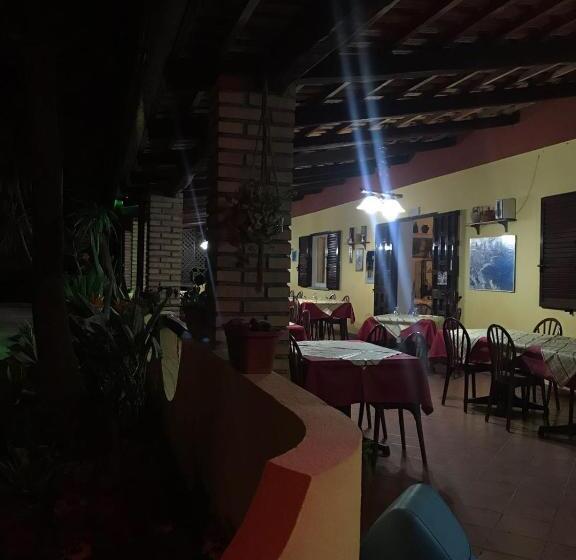 ペンション Europa Rooms And Restaurant