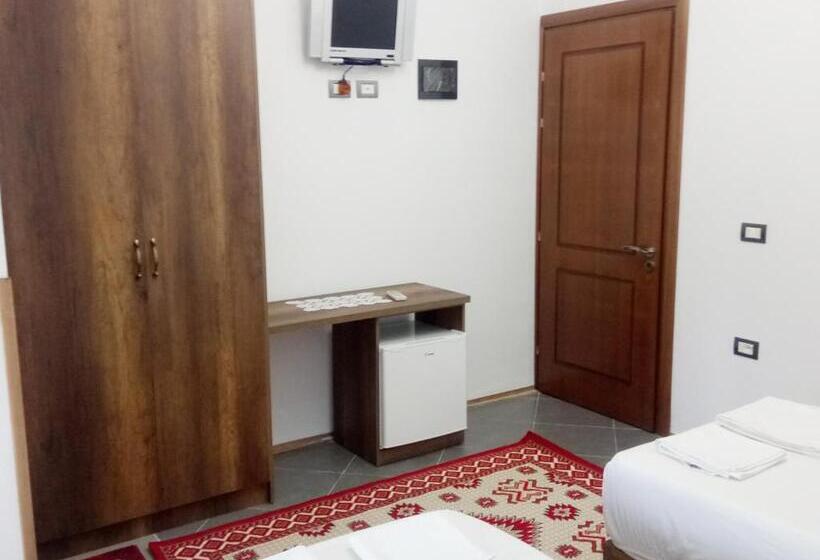 تختخواب و صبحانه Villa Juri Garden