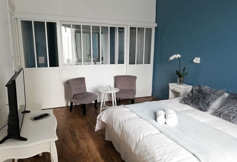 ベッドアンドブレックファースト L Angély   Chambres D Hôtes