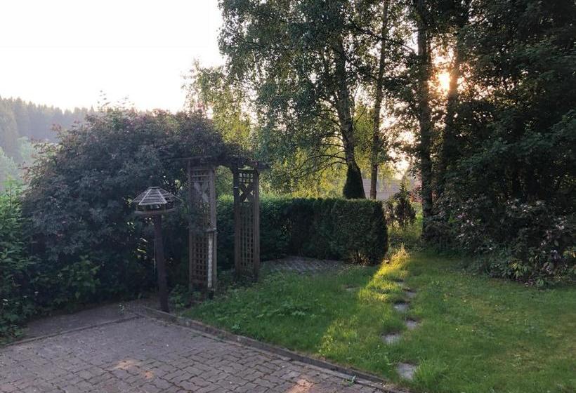 مبيت وإفطار Pension Raststüb'l