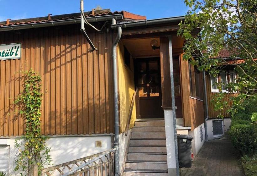 مبيت وإفطار Pension Raststüb'l