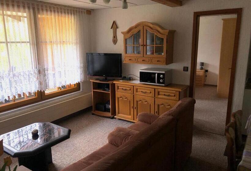 مبيت وإفطار Pension Raststüb'l