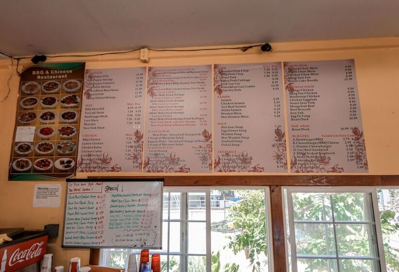 Central Maui Hostel