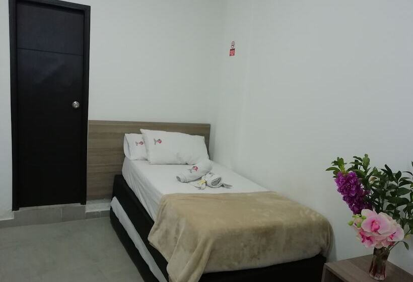 Отель America 52