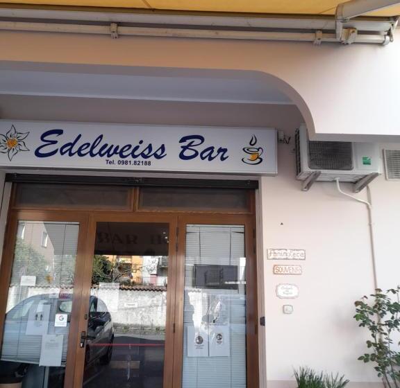 בית מלון כפרי Edelweiss