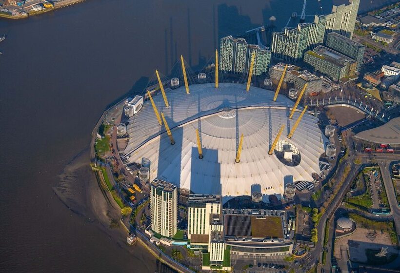 هتل L Oscar London