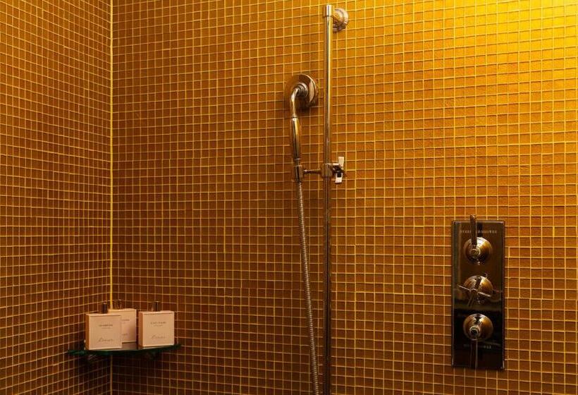 هتل L Oscar London