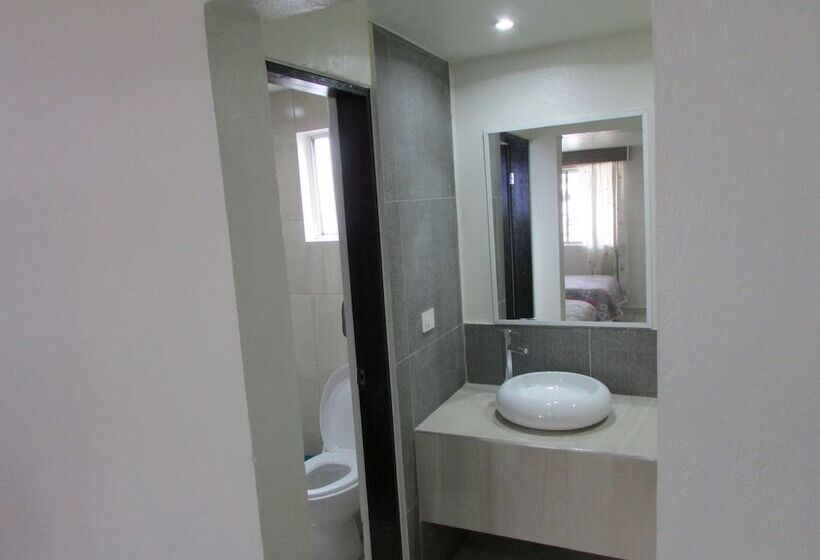 בית מלון כפרי Los Pinos