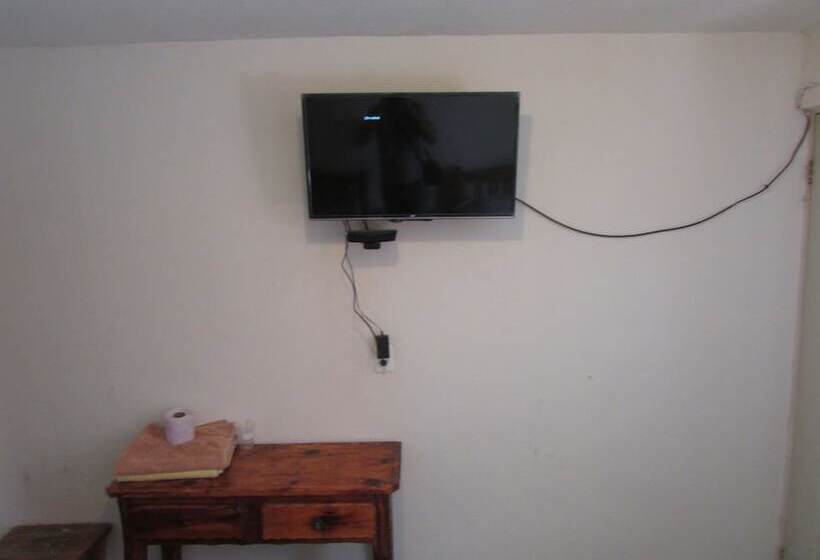 בית מלון כפרי Los Pinos