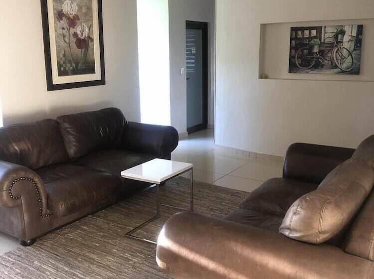 호텔 Naldorado Executive Villa