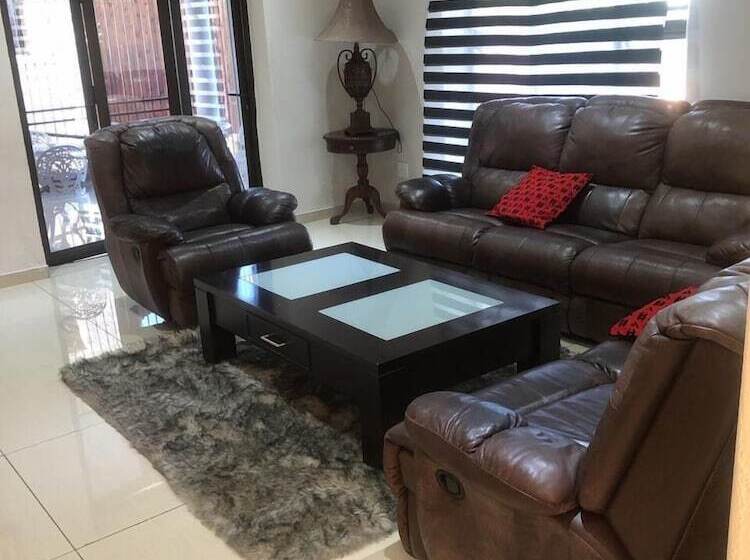 호텔 Naldorado Executive Villa