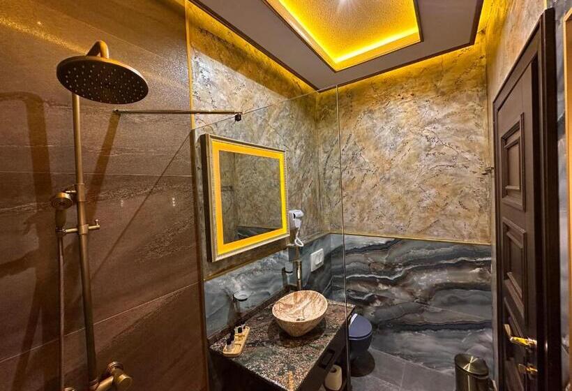 هتل Robevski Luxury Rooms