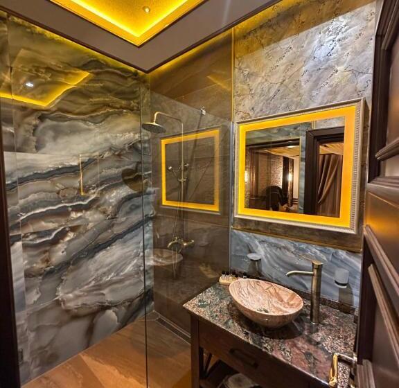 هتل Robevski Luxury Rooms