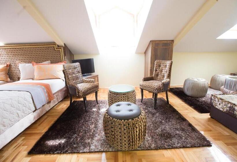 هتل Robevski Luxury Rooms