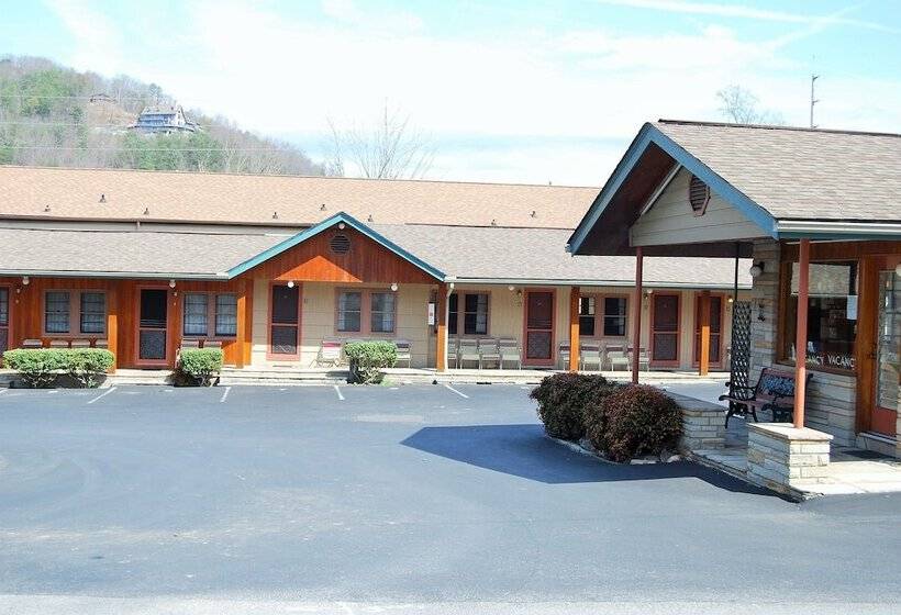 Marshall's Creek Rest Motel