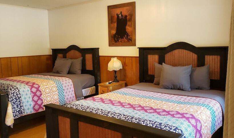 Marshall's Creek Rest Motel