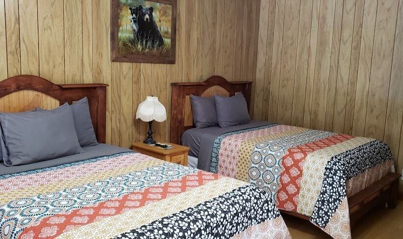 Marshall's Creek Rest Motel