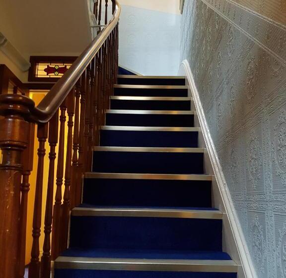 膳宿费 Alexandra Lodge Guest House